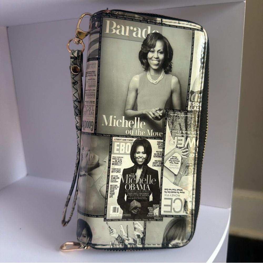 Stylish Black and White Women's Clutch